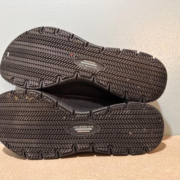 Skechers WORK Black Loafers Slip Resistant Red Insole EUC - Picture 5 of 6